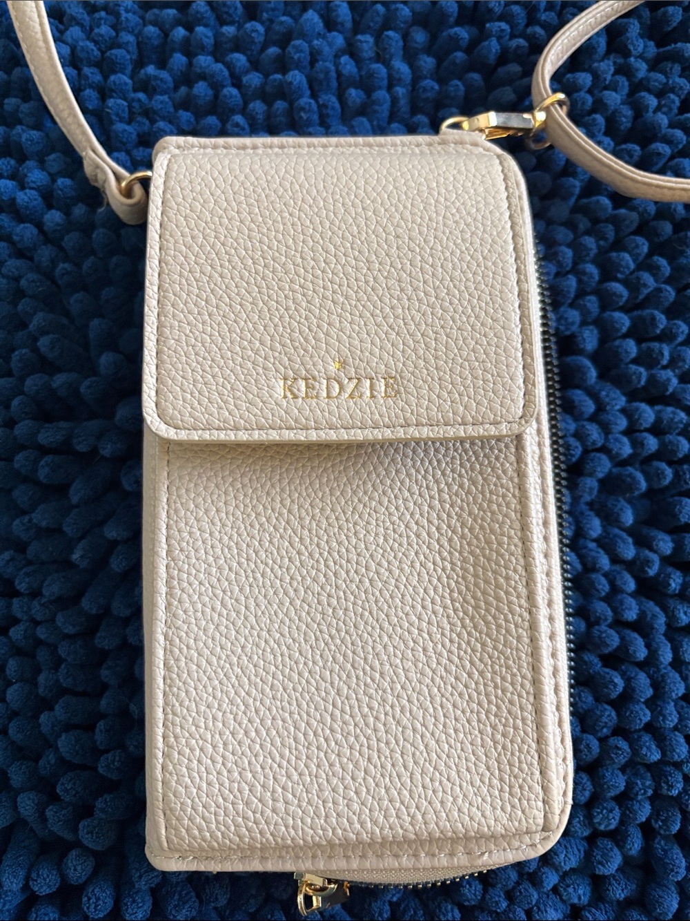KEDZIE Cream Pebbled Leather Crossbody Phone Wallet new